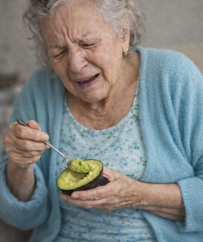 Was sind die Vorteile des Verzehrs von Avocado für ältere Erwachsene?