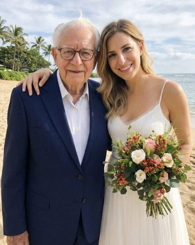 Meine Schwiegereltern wollten meinen Vater von unserer Hochzeit werfen, weil er Müllarbeiter war – doch seine Rede brachte den ganzen Saal zum Schweigen