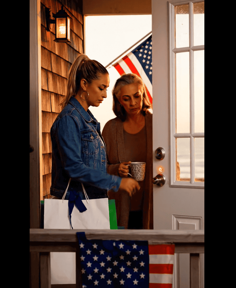 Reggelinél a menyem „felesleges készletnek” nevezte a tengerparti házamat, így naplementére eladtam – a kisebb házzal együtt, amit addig „az övékének” nevezett, és az arcán lévő kifejezéstől az egész óceán elcsendesedett. – Hírek